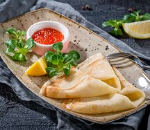 Блины с лососевой икрой