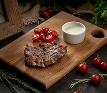 Стейк паук с перечным соусом