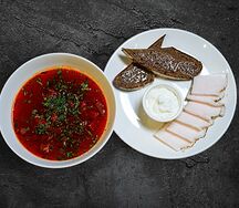 Борщ с цыплёнком и салом