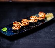 Запечённый ролл с курицей