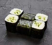 Ролл с огурцом