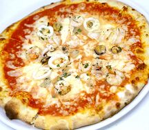 Pizza pescatore
