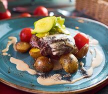 Стейк Филе-миньон с перечным соусом