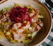 Картофель фри с беконом и халапеньо