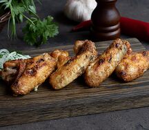 Шашлык из куриных крыльев на мангале