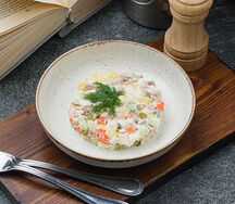 Оливье с копченой курочкой
