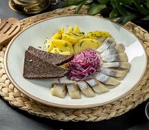 Сельдь с картофелем