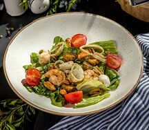 Салат с морепродуктами