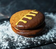 Пирожное Wookie Cookie банан-соленая карамель