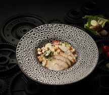 Салат Цезарь с курицей