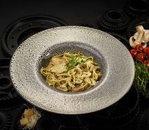 С курицей и грибами