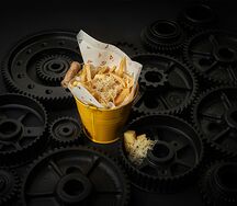 Картофель фри с пармезаном