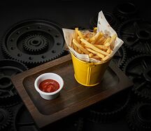 Картофель фри с кетчупом