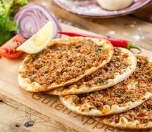 Мини-лахмаджуны мясные