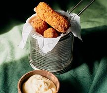 Сырные палочки с курицей