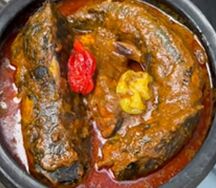 Sauce graine au brochet fumé & foutou