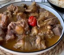 Soupe de pattes de boeuf