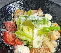 Цезарь с курочкой
