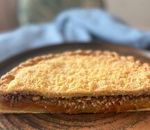 Пирог с курагой в заморозке