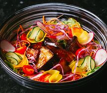 Салат с баклажаном Vegan