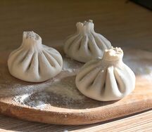 Хинкали со свининой и говядиной