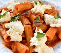 Rigatoni à la norma