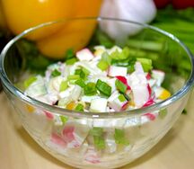 Салат с крабовыми палочками