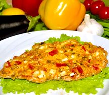 Куриное филе под сырно-овощной шапкой