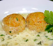 Куриные фрикадельки в сливочном соусе