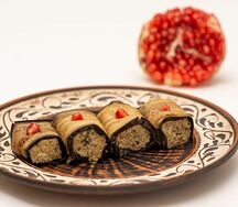 Баклажан с грецкими орехами