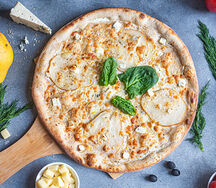 Пицца Четыре сыра с грушей 36 см