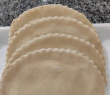 Чебуреки домашние с говядиной и бараниной