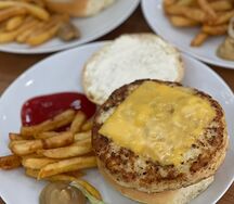Чизбургер Халяль с котлетой куриной