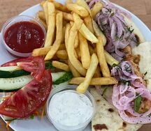 Сувлаки открытый с куриным филе бедра