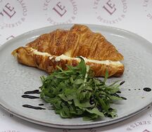 Круассан с сыром