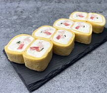 Ролл-тортилья с копченой курицей