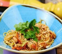 Вок с курицей