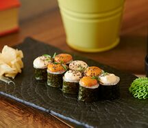 Сяке люкс ролл