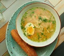 Домашняя лапша с куриным яйцом