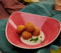 Шарики из форели с французским сливочным соусом