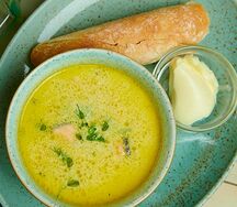 Уха с лососем и щукой