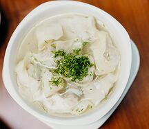 Пельмени с бульоном