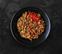Жареный рис с курицей
