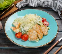 Салат с теплой курочкой