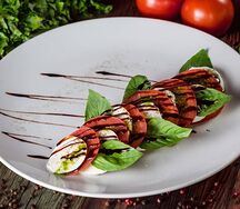 Салат Капрезе
