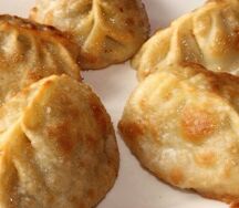 Манты жареные с говядиной и тыквой