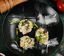 Оливье с говядиной и каперсами