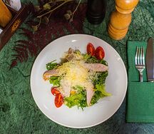 Цезарь с курицей су-вид