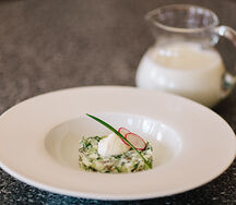 Окрошка с говядиной и подкопченной сметаной