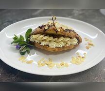 Круассан с Нутеллой, бананом, сливочным кремом